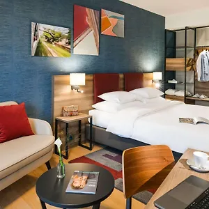 **** Otel Mercure Geneva Airport İsviçre
