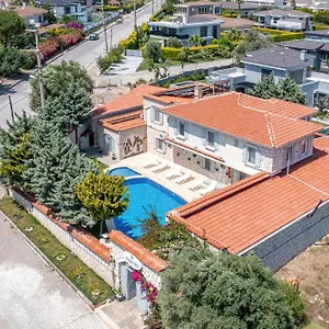 *** Otel Deruni Ilica Türkiye