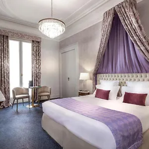 4* מלון Claridge